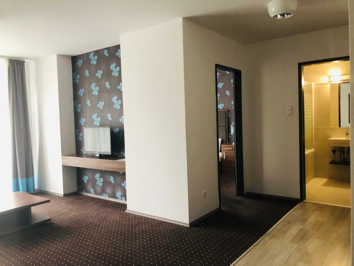 Plage Apartman ハイデゥソボスロー エクステリア 写真